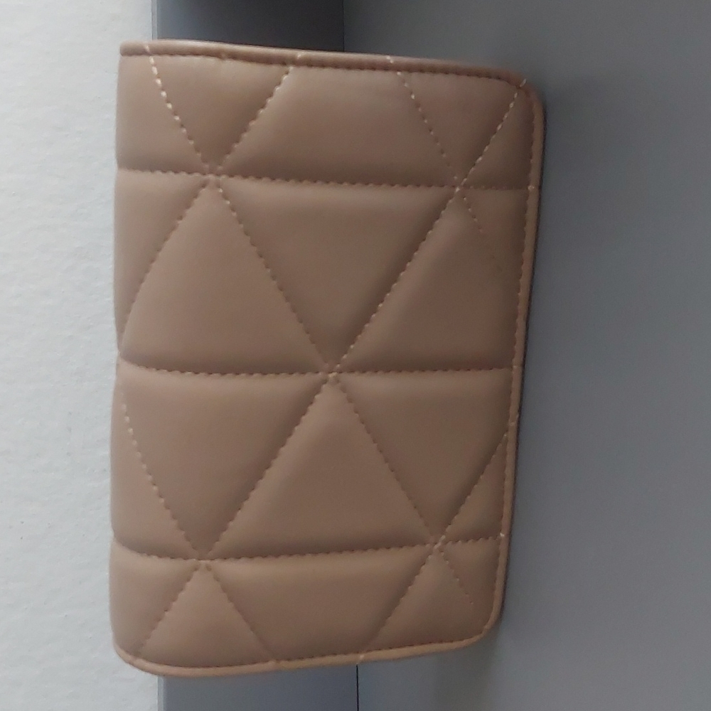 Bebe Zaza Flap Quilted Crossbody Beige - Picture 2 of 10